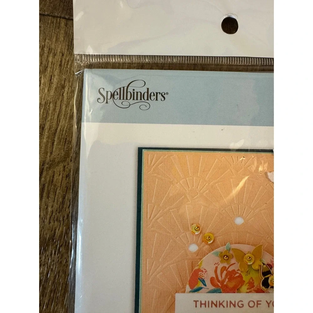 Spellbinders Kyoto Oriental Geometric Fans Sunburst Cut & Emboss Folder 5x7
